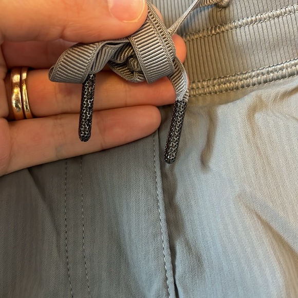 Lululemon Dance Studio Crop Pants - Picture 3 of 5